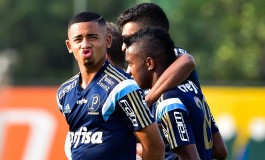 Gabriel Jesus apenas corre no campo, e Cleiton Xavier treina separado