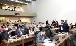Deputados aprovam criação do Selo Empresa Amiga da Terceira Idade