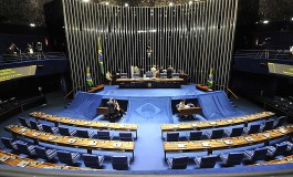 Senadores pedem ao STF votação aberta sobre prisão de Delcídio do Amaral