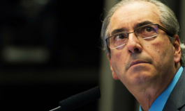 Parecer de Cunha sobre impeachment deve ser adiado