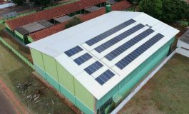 Governador inaugura sistema de energia solar em escola estadual