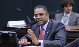 Defesa do Consumidor aprova multa por atraso em show
