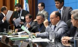 Deputados aprovam divulgação de lei sobre devolução integral de troco