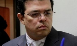 Olarte evita encontro com Bernal e pede para sair