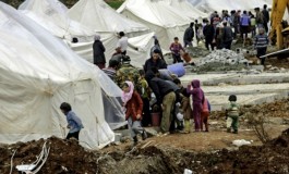 Incêndio em campo de refugiados mata 18 na Argélia