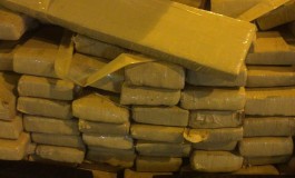 Homem foge de barreira e abandona carro com droga em Campo Grande